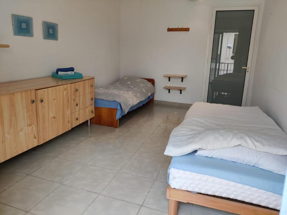 Spacious 3-Bedroom Apartment 30 Seconds From Sea Marsaskala Eksteriør billede